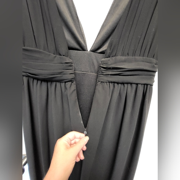 Lulu's Black Heavenly Hues V-neck Backless Maxi Dress - Size M - Picture 9 of 10